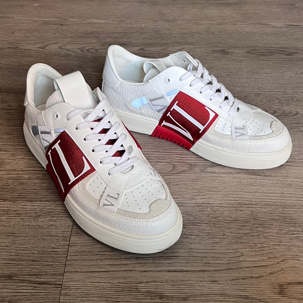 Valentino Low-Top Calfskin VLZN Sneakers With Bands